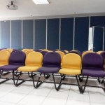 partisi lipat di berbagai perkantoran