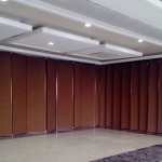 penyekat ruangan sederhana dengan tampilan elegan