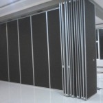 pemilihan pintu lipat partisi geser sesuai selera