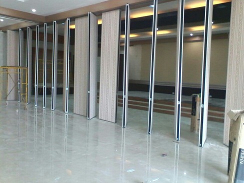 harga partisi lipat termurah dengan tampilan mewah dan elegan