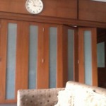 Pintu lipat dari bahan alami