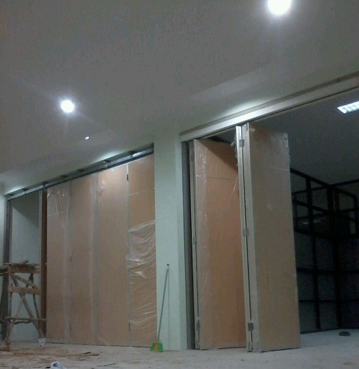 tempat jual pintu lipat partisi geser