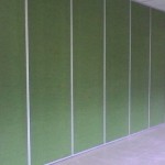 pintu lipat ruang meeting padang