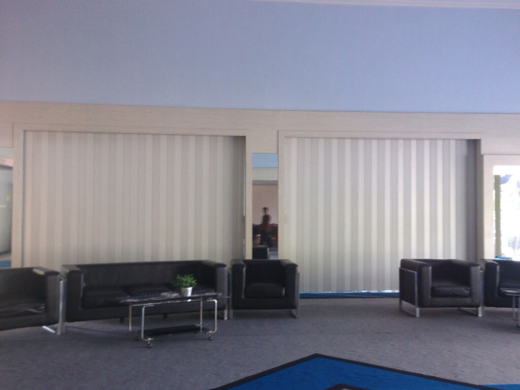 pintu lipat pvc