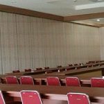 penyekat ruangan geser